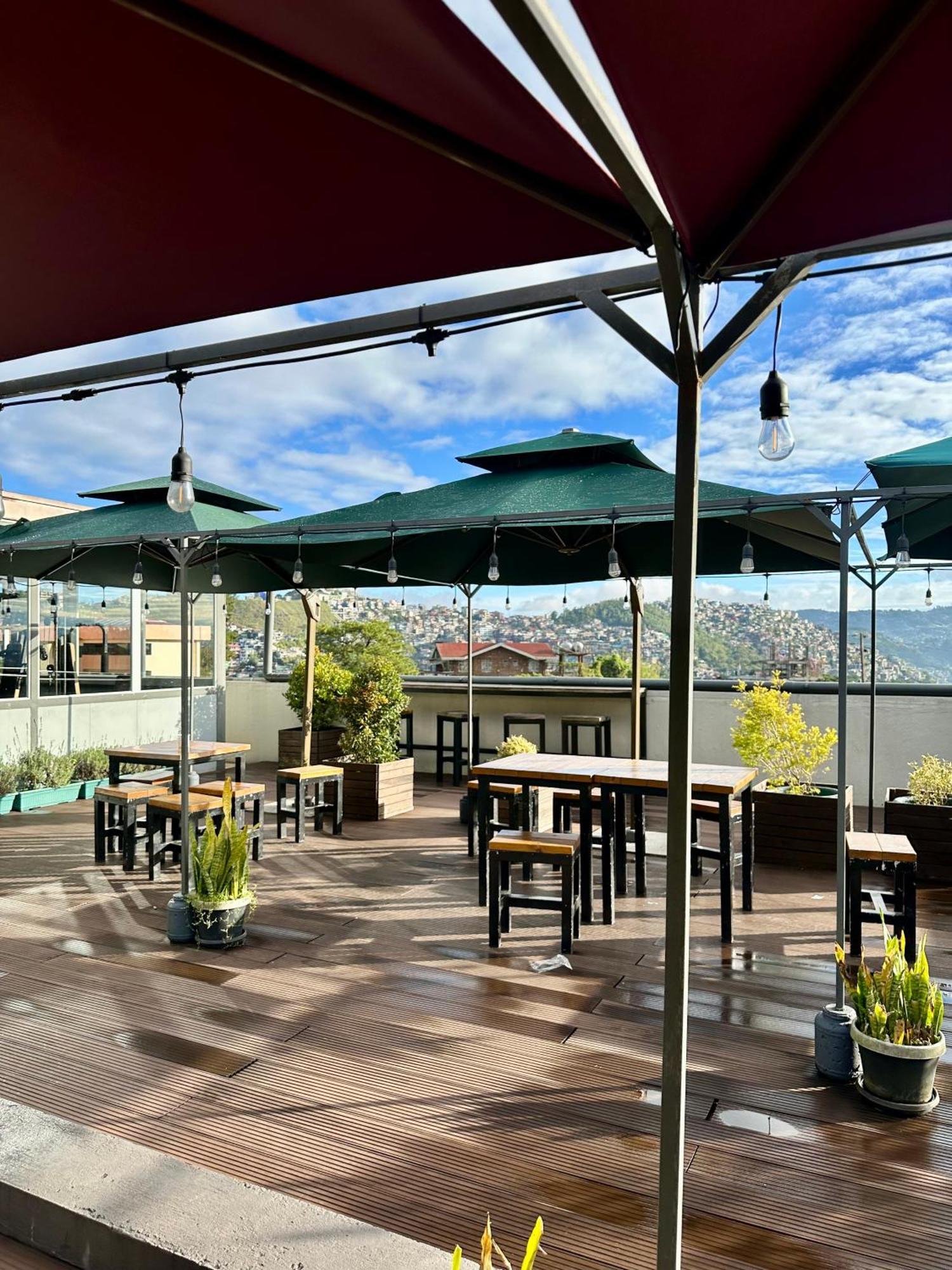 Misty Hills Aparthotel Baguio City ภายนอก รูปภาพ